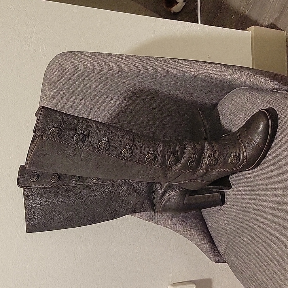 Dolce and Gabbana Military heeled leather boot, brown size 40